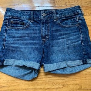 American Eagle- mid rise denim shorts